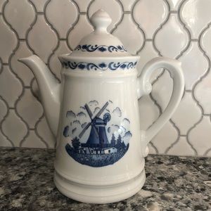 Winterling Porzellan Germany Bavaria Teapot